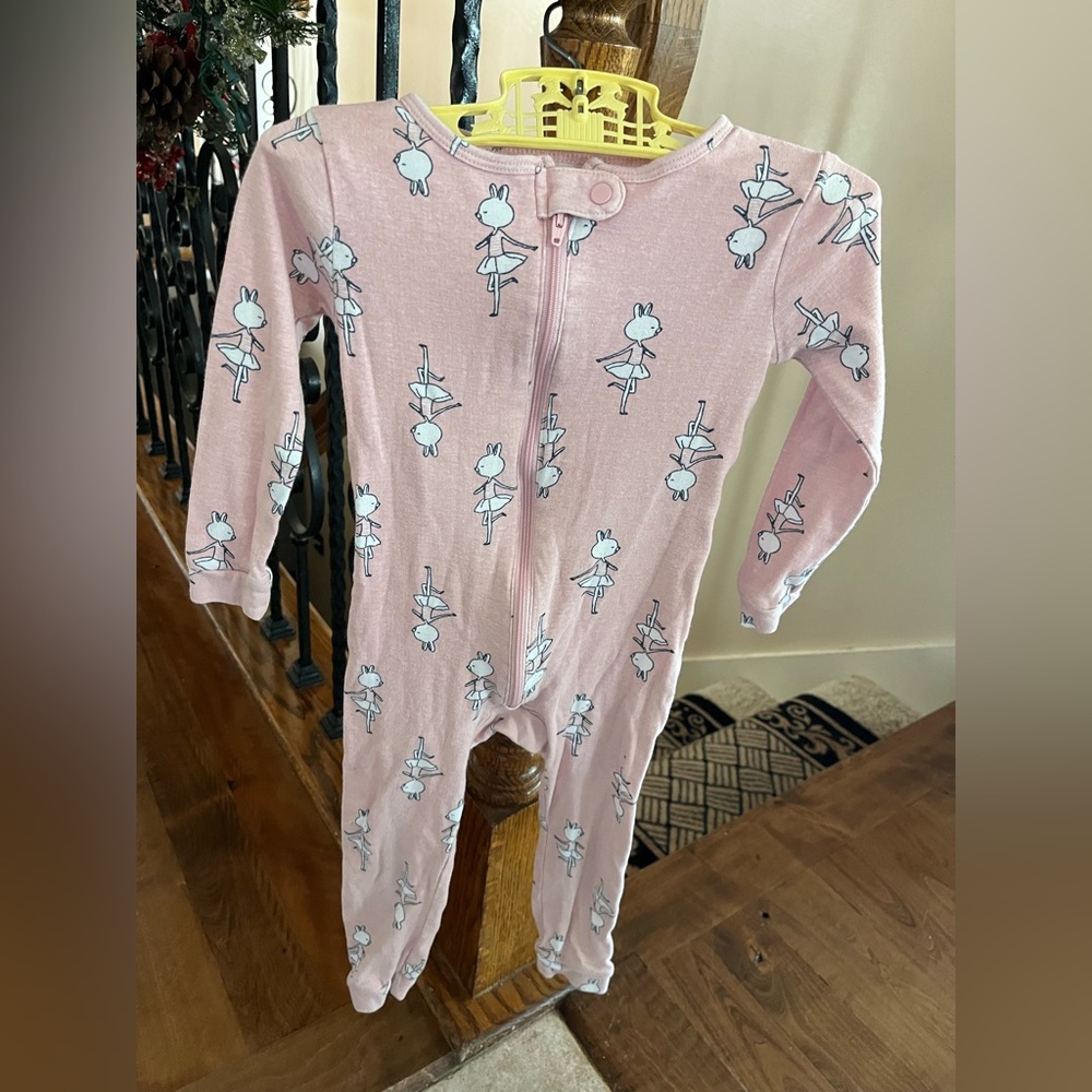 Girl’s Joe Fresh brand size 3 pink dancing bunny